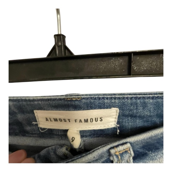 Almost Famous Blue Skinny Jeans High Waist Distressed - Picture 3 of 3